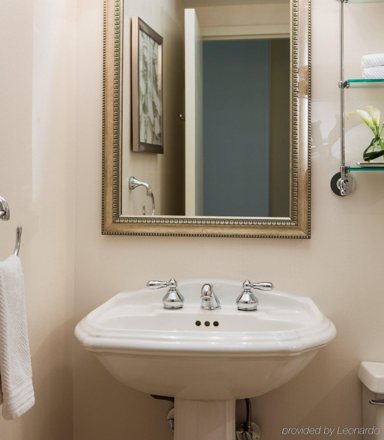 Renaissance Newark Airport Hotel