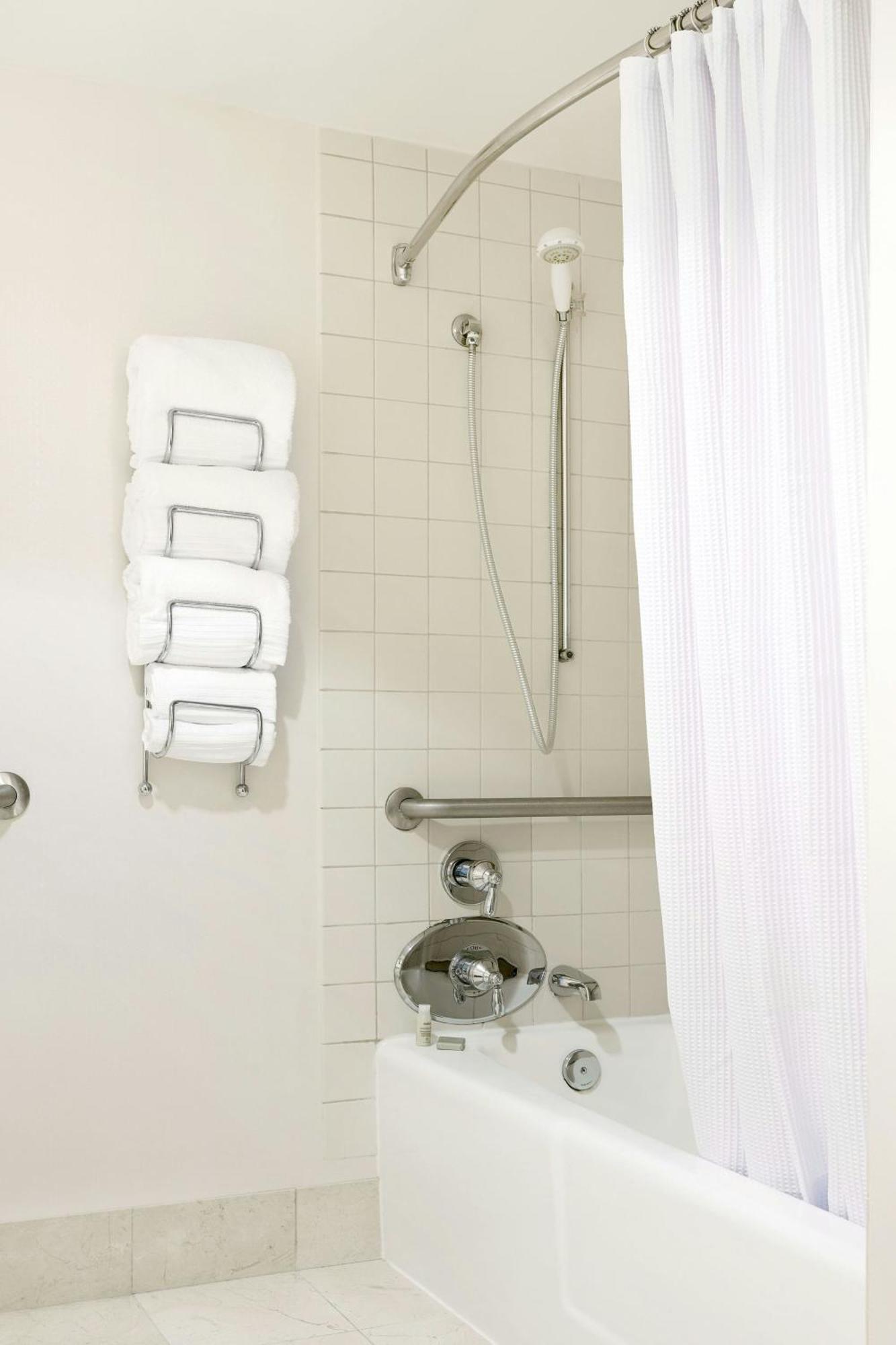 Renaissance Newark Airport Hotel Elizabeth