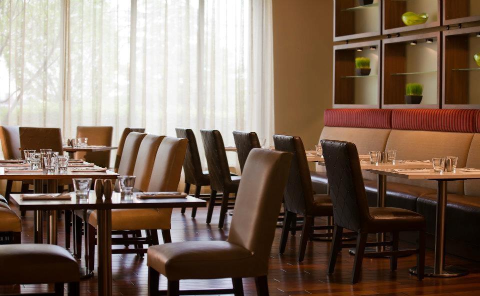 Hotel Renaissance Newark Airport